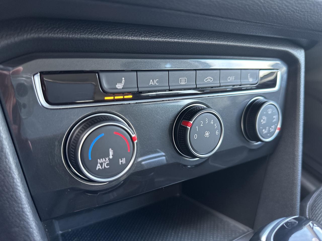 2022 Volkswagen Tiguan Trendline 4Motion Photo