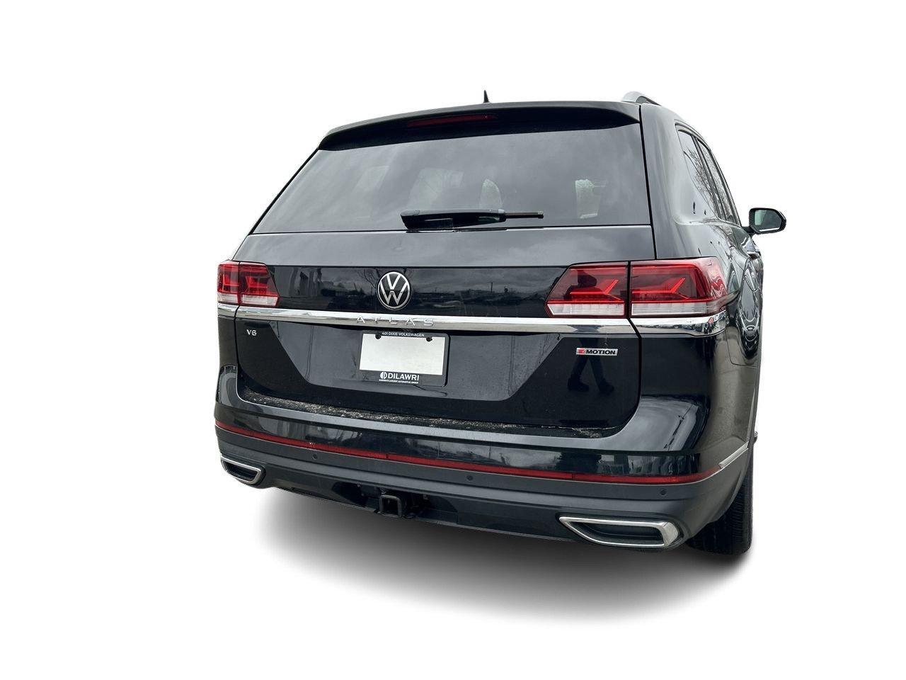 2021 Volkswagen Atlas Highline 3.6L 8sp at w/Tip 4MOTION Sunroof  Alloy Photo