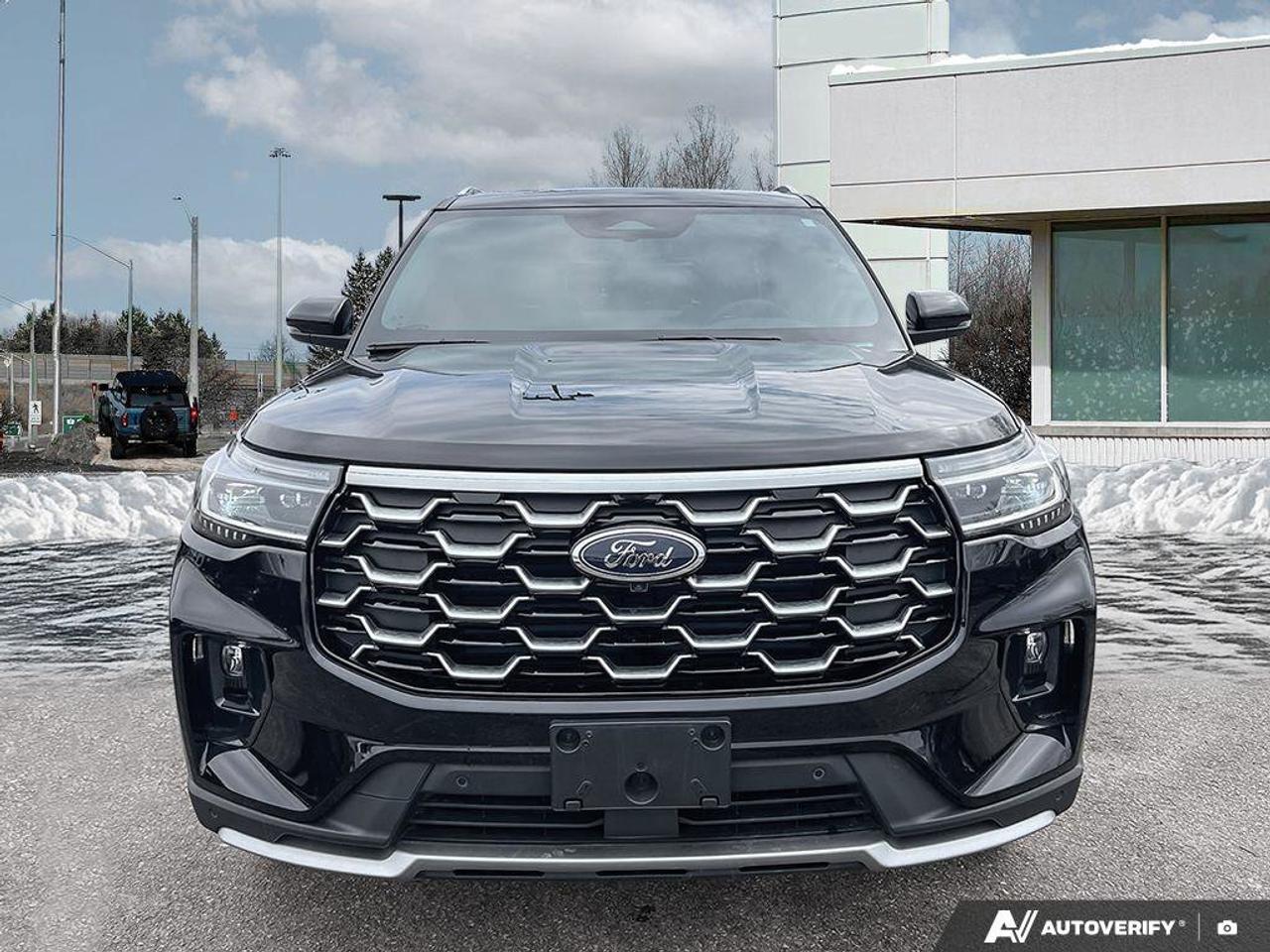 2025 Ford Explorer Platinum   HTD STEER WHEEL   HTD SEATS Photo2