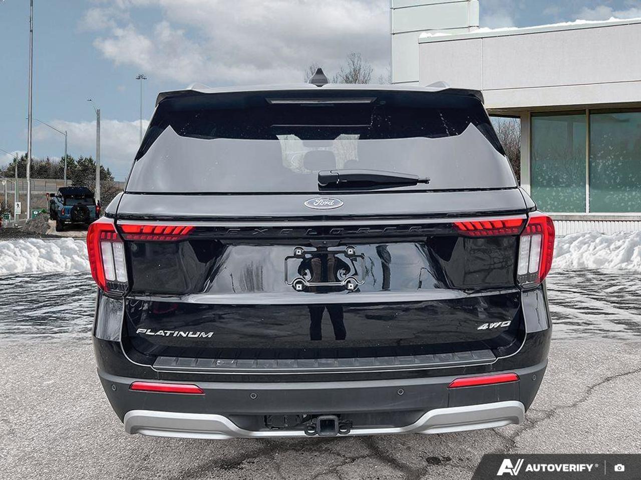 2025 Ford Explorer Platinum   HTD STEER WHEEL   HTD SEATS Photo