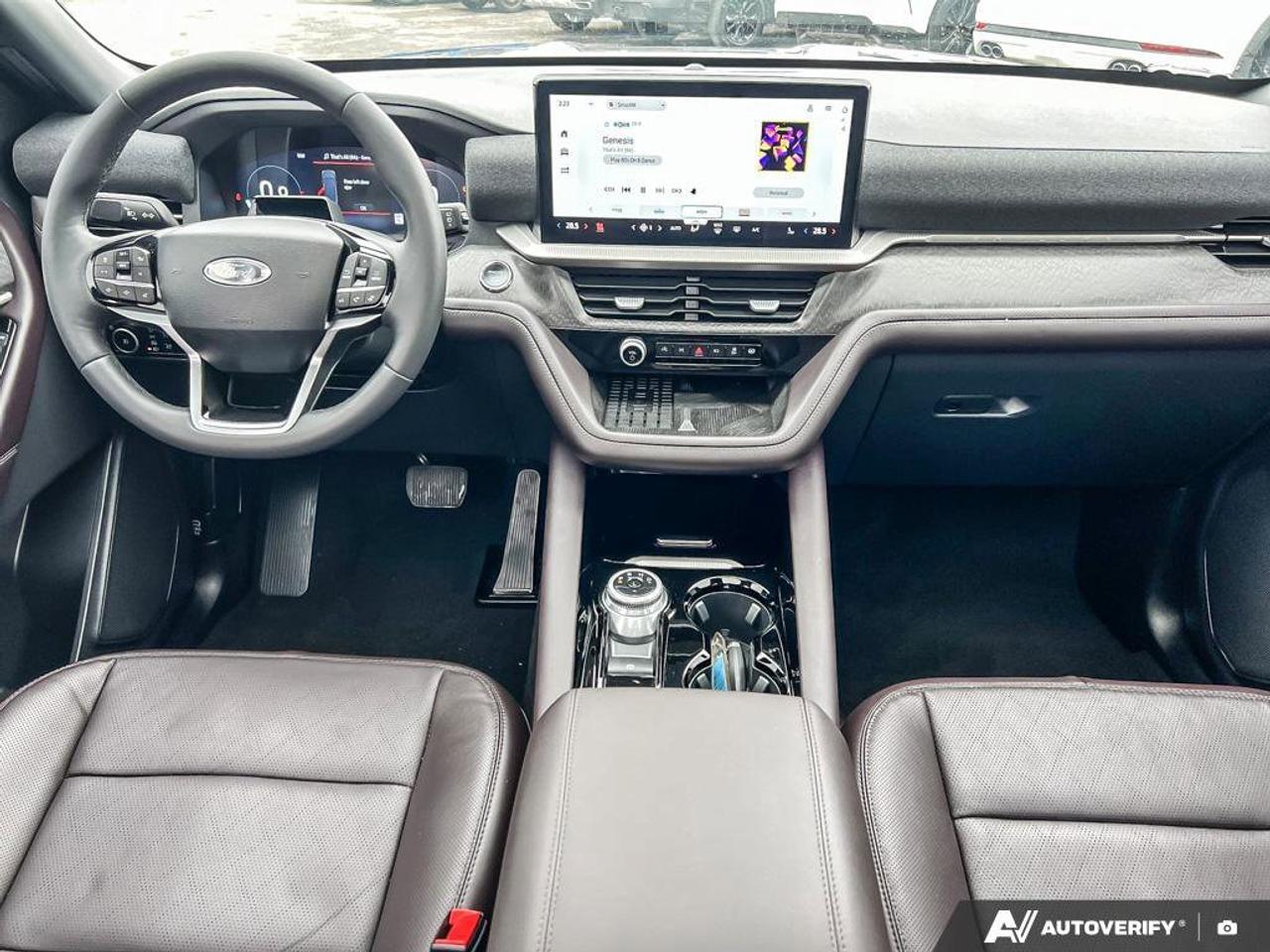 2025 Ford Explorer Platinum   HTD STEER WHEEL   HTD SEATS Photo