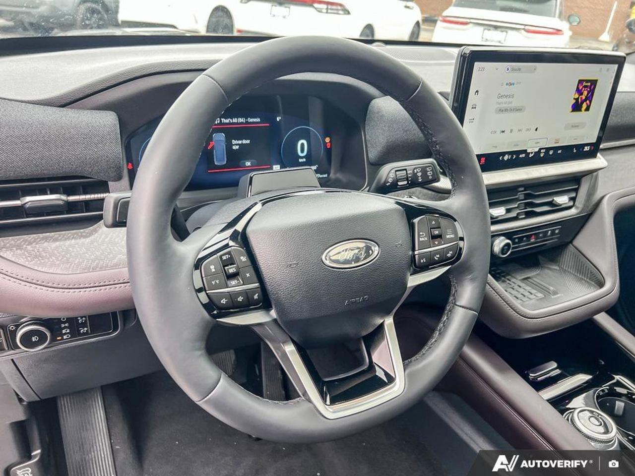 2025 Ford Explorer Platinum   HTD STEER WHEEL   HTD SEATS Photo