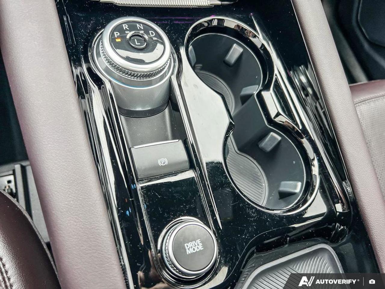 2025 Ford Explorer Platinum   HTD STEER WHEEL   HTD SEATS Photo