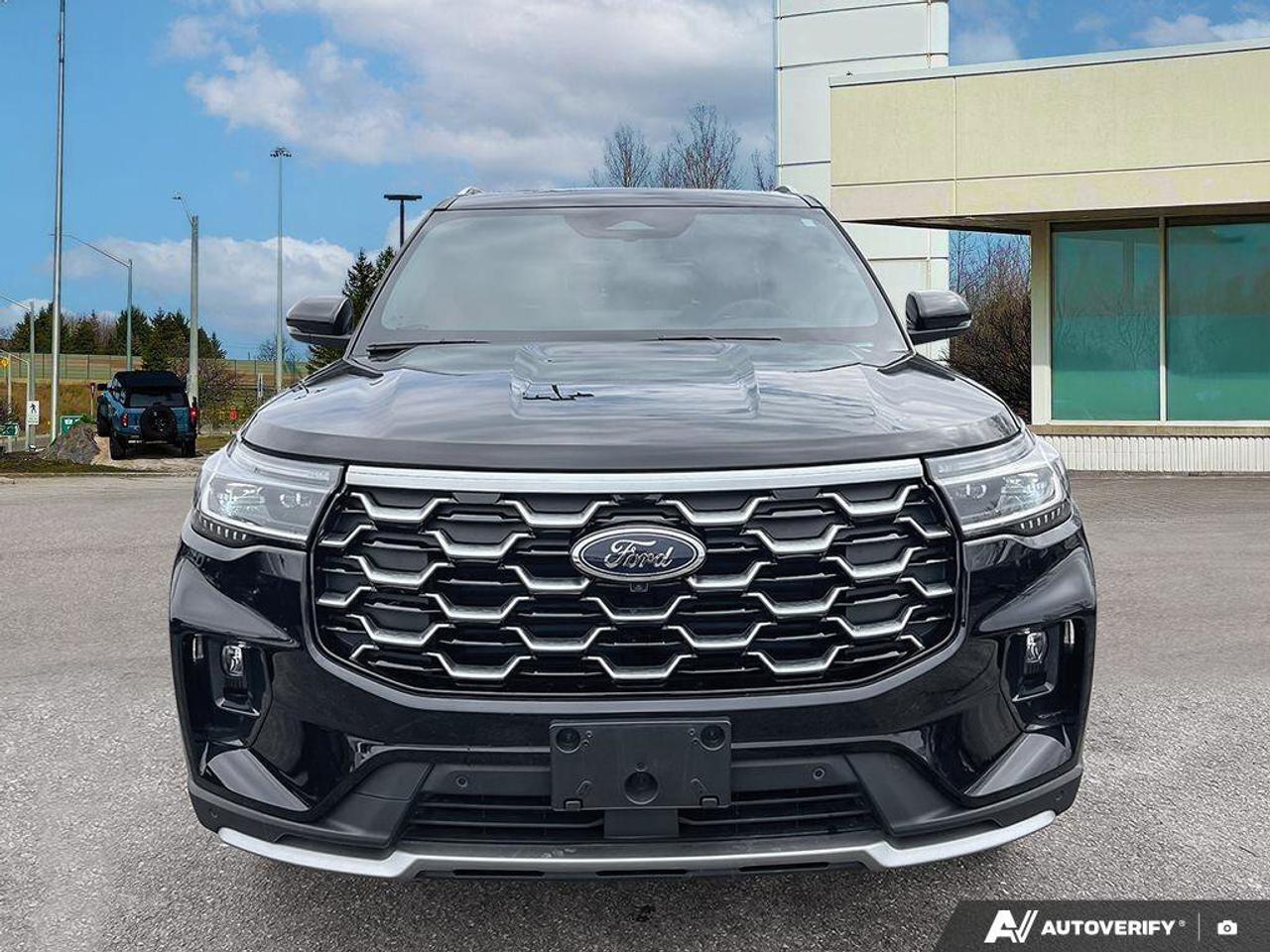 2025 Ford Explorer Platinum   HTD STEER WHEEL   HTD SEATS Photo