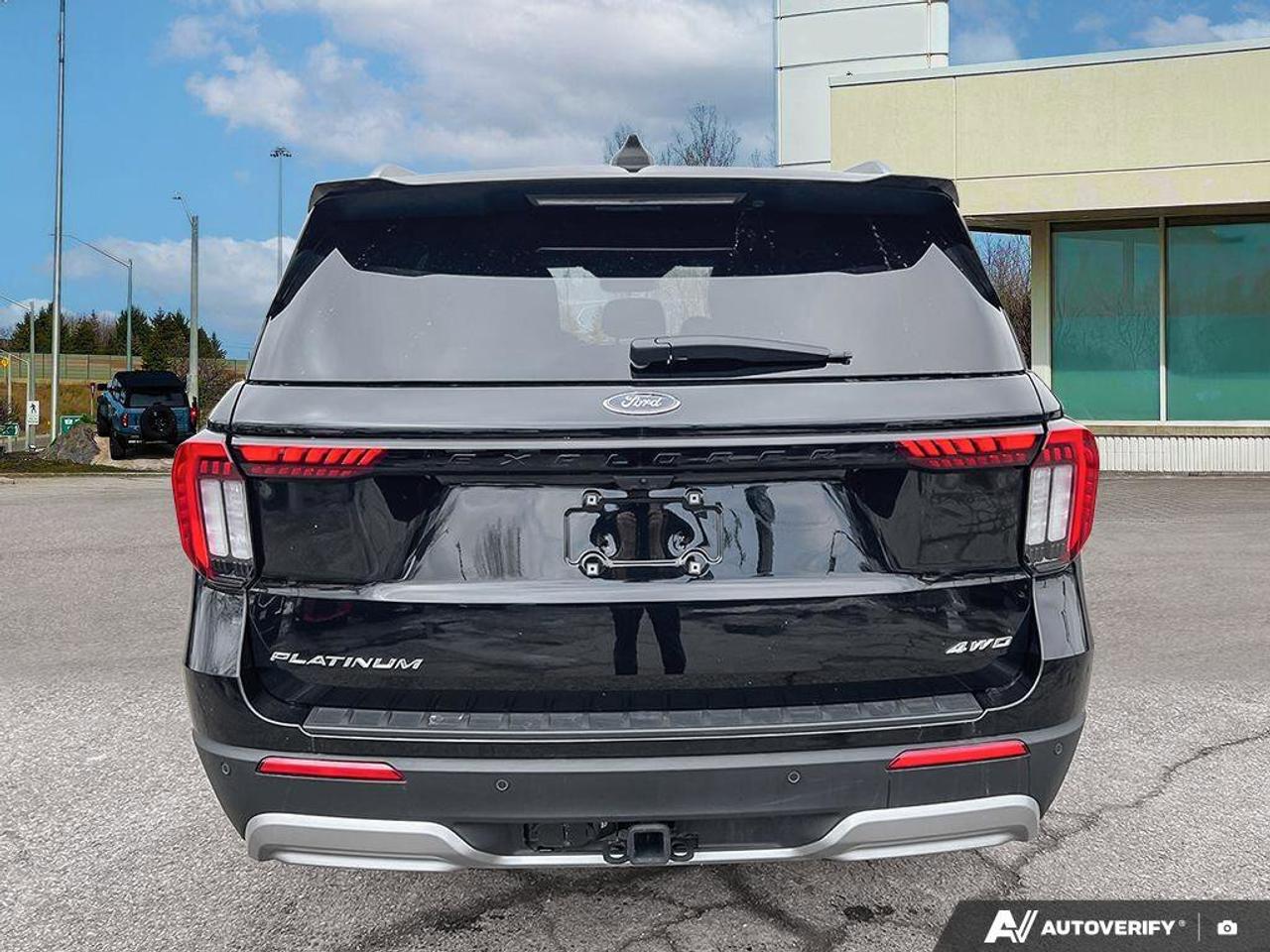 2025 Ford Explorer Platinum   HTD STEER WHEEL   HTD SEATS Photo
