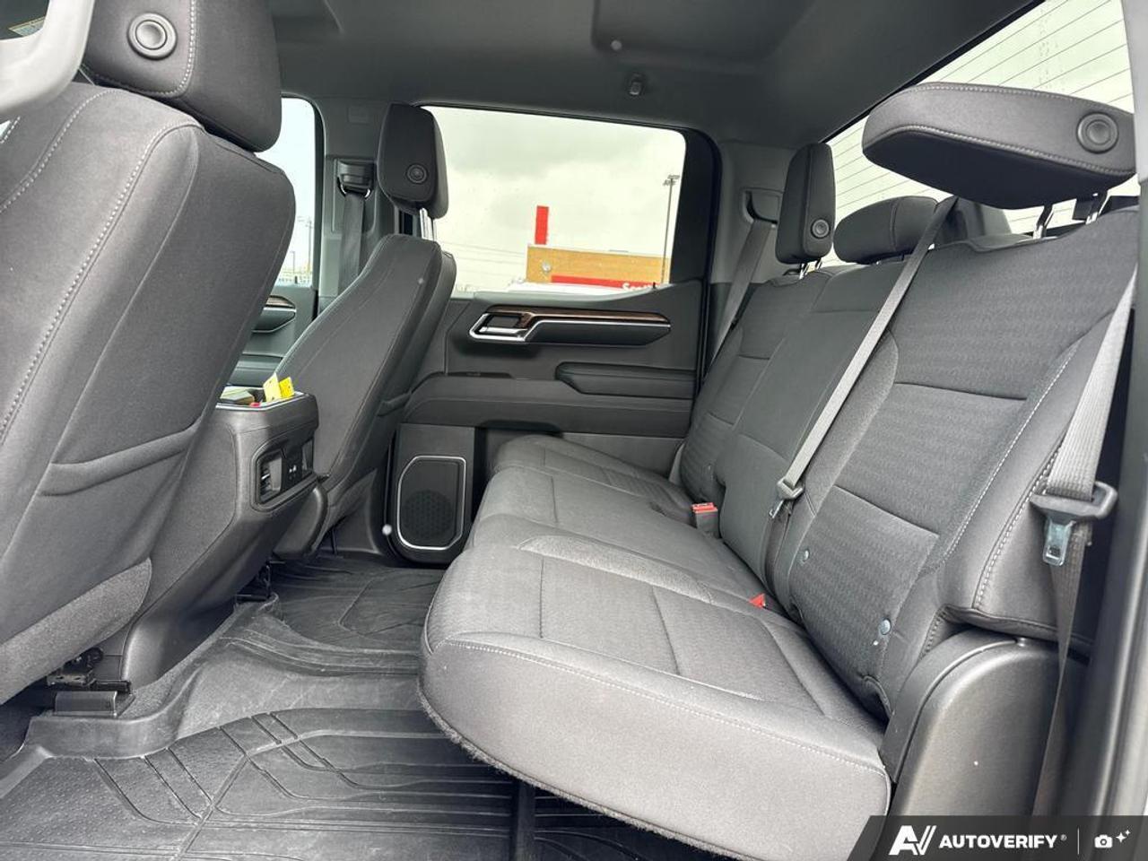 2023 Chevrolet Silverado 1500 RST   6.2L V8   TONNEAU COVER   NO CLAIMS Photo