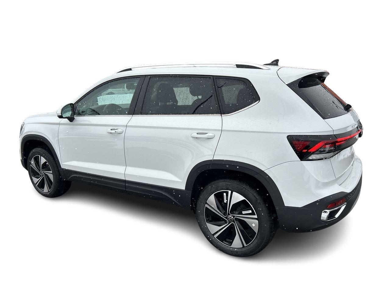 2026 Volkswagen Taos Highline 4MOTION Genuine Leather  Satellite Naviga Photo