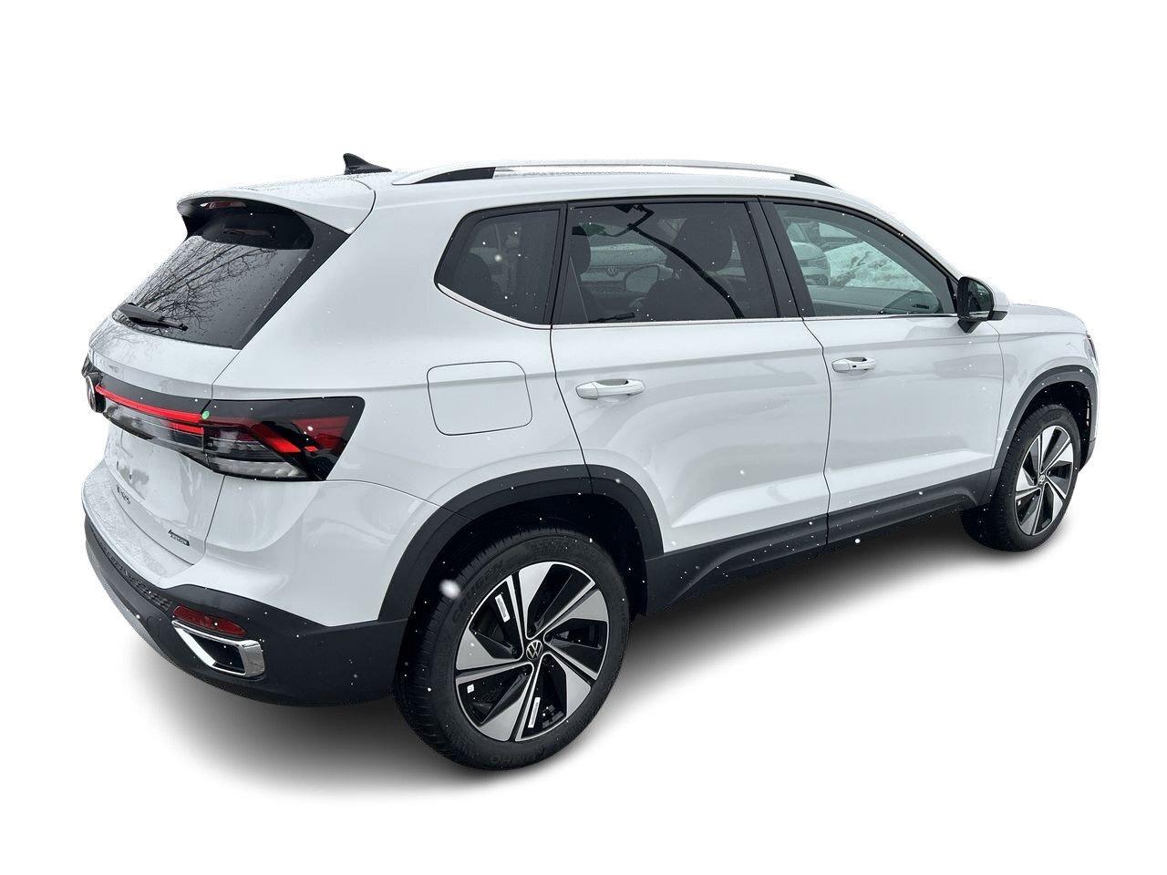 2026 Volkswagen Taos Highline 4MOTION Genuine Leather  Satellite Naviga Photo