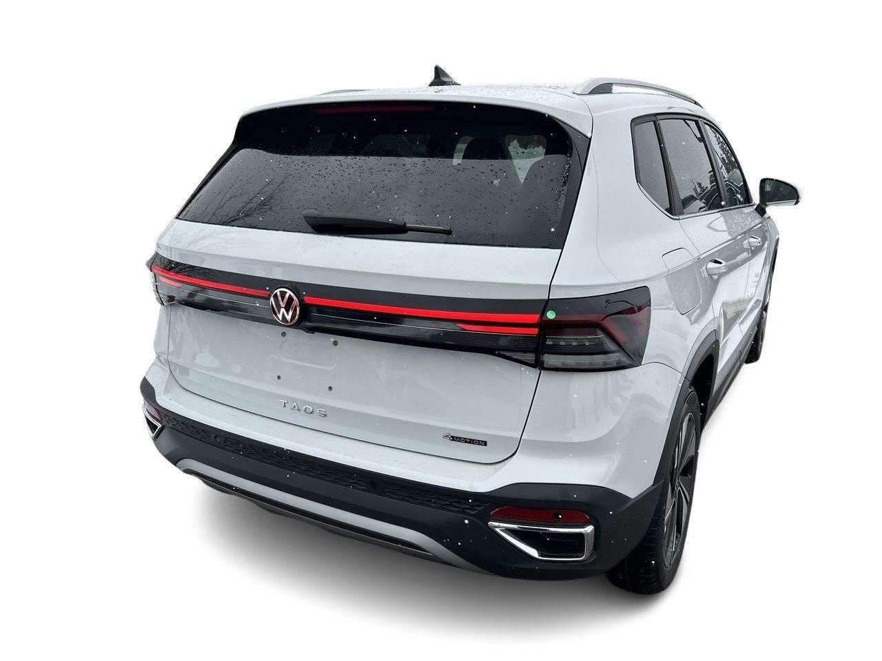 2026 Volkswagen Taos Highline 4MOTION Genuine Leather  Satellite Naviga Photo