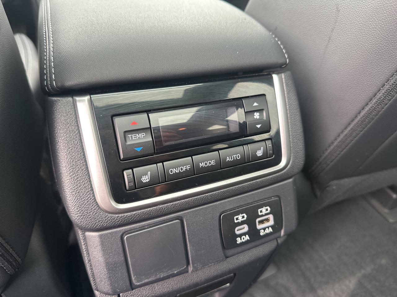 2024 Subaru ASCENT Limited 7-Passenger Photo