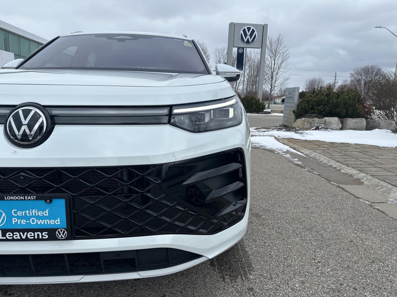 2025 Volkswagen Tiguan HIGHLINE R-LINE 4MOTION Photo