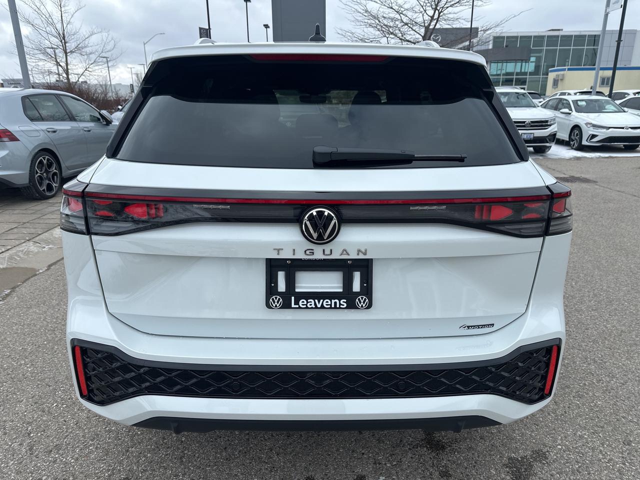 2025 Volkswagen Tiguan HIGHLINE R-LINE 4MOTION Photo