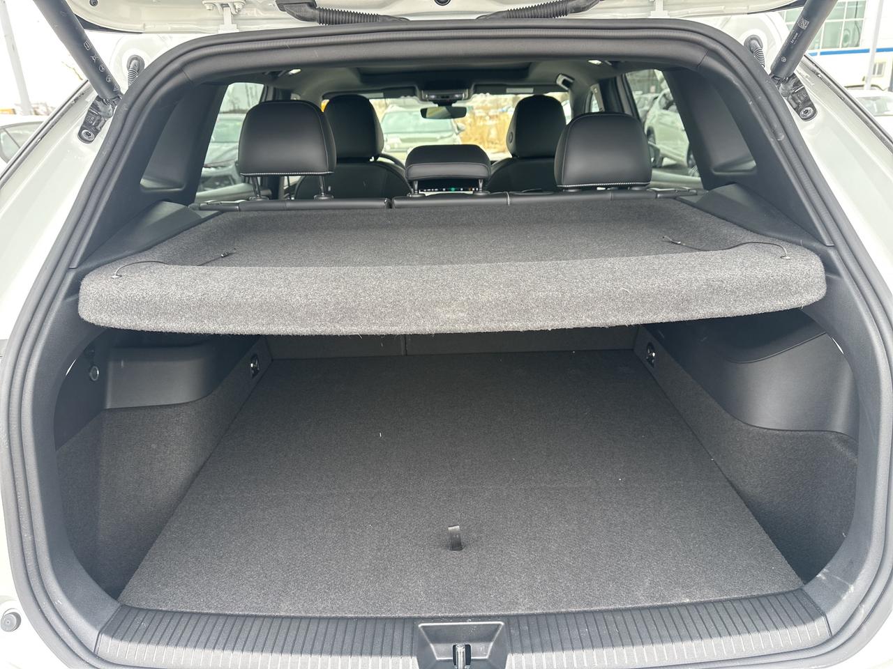 2025 Volkswagen Tiguan HIGHLINE R-LINE 4MOTION Photo