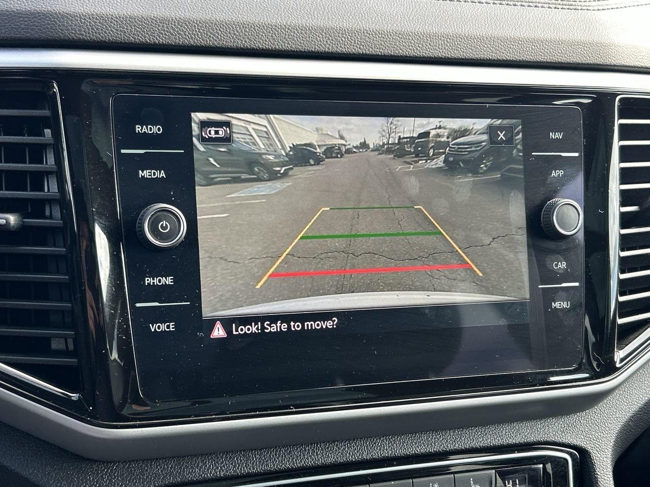 2023 Volkswagen Atlas Cross Sport Execline 3.6L 8sp at w/Tip 4MOTION Sunroof  Leathe Photo