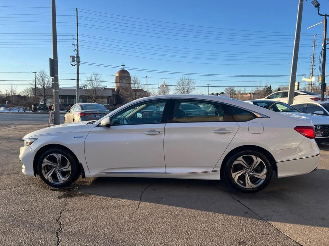 2019 Honda Accord Hybrid TOURING Pearl White Vented Seats   HUD   Leather Photo