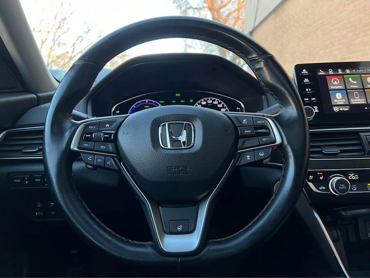 2019 Honda Accord Hybrid TOURING Pearl White Vented Seats   HUD   Leather Photo