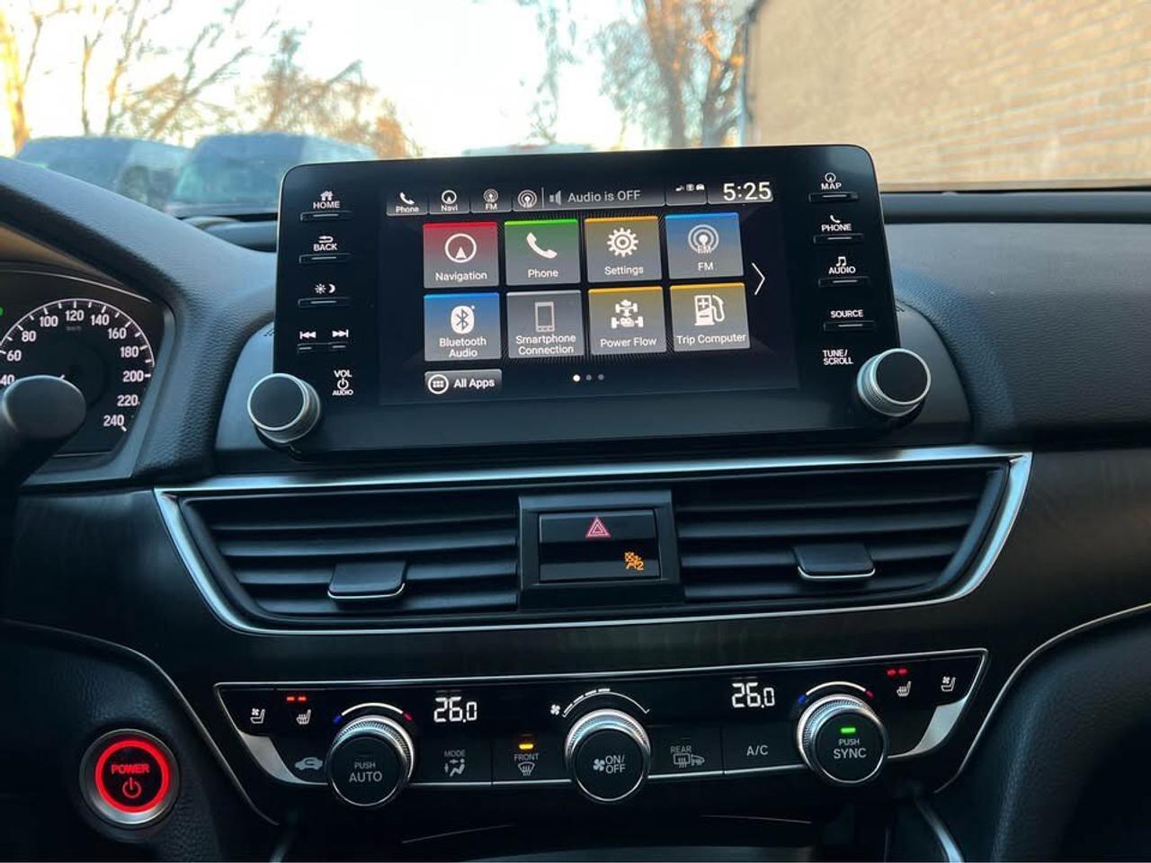 2019 Honda Accord Hybrid TOURING Pearl White Vented Seats   HUD   Leather Photo