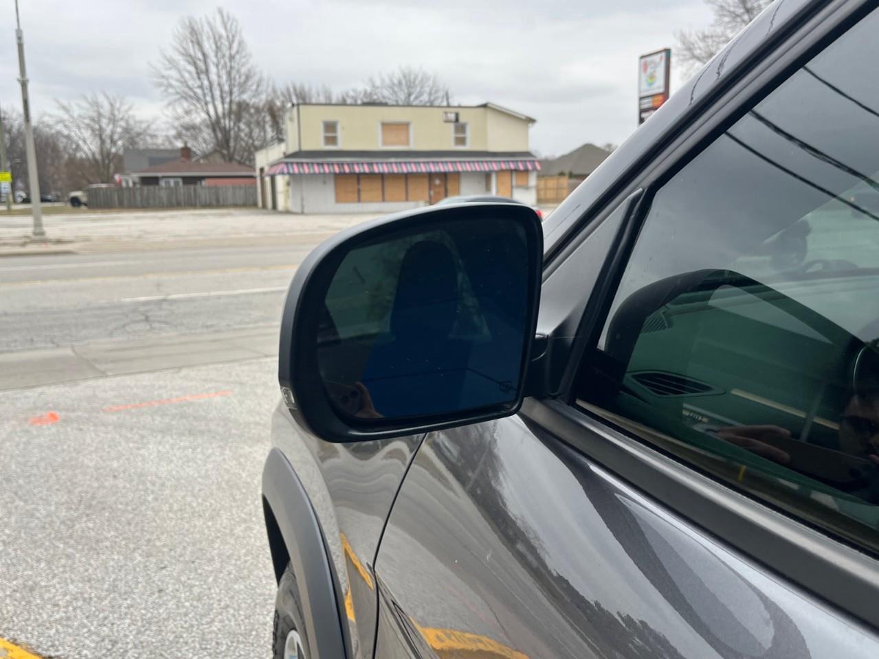 2019 Jeep Cherokee TRAILHAWK XTRA CLEAN LOCAL TRADE Photo