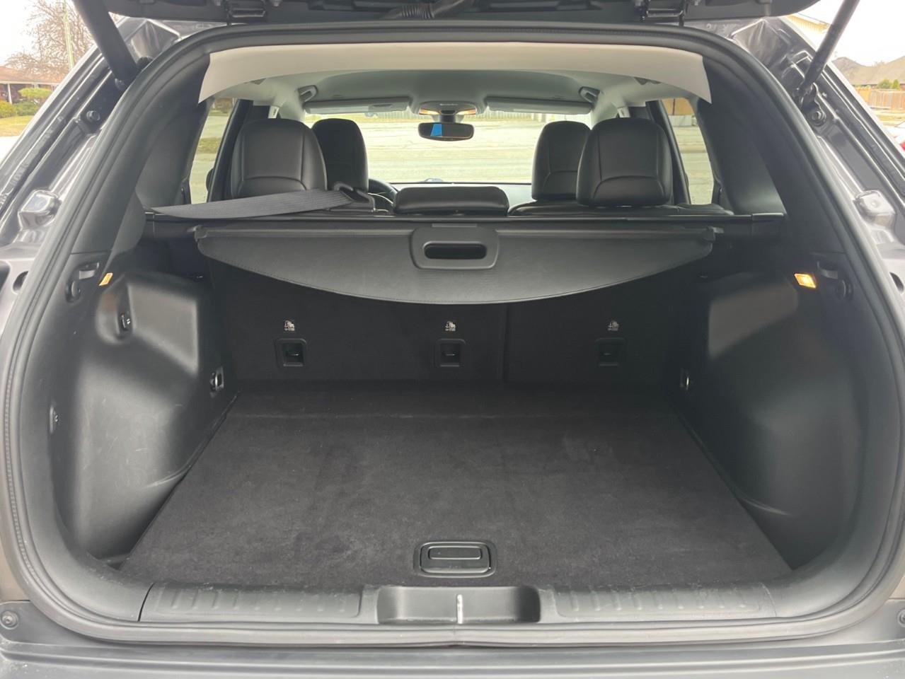 2019 Jeep Cherokee TRAILHAWK XTRA CLEAN LOCAL TRADE Photo