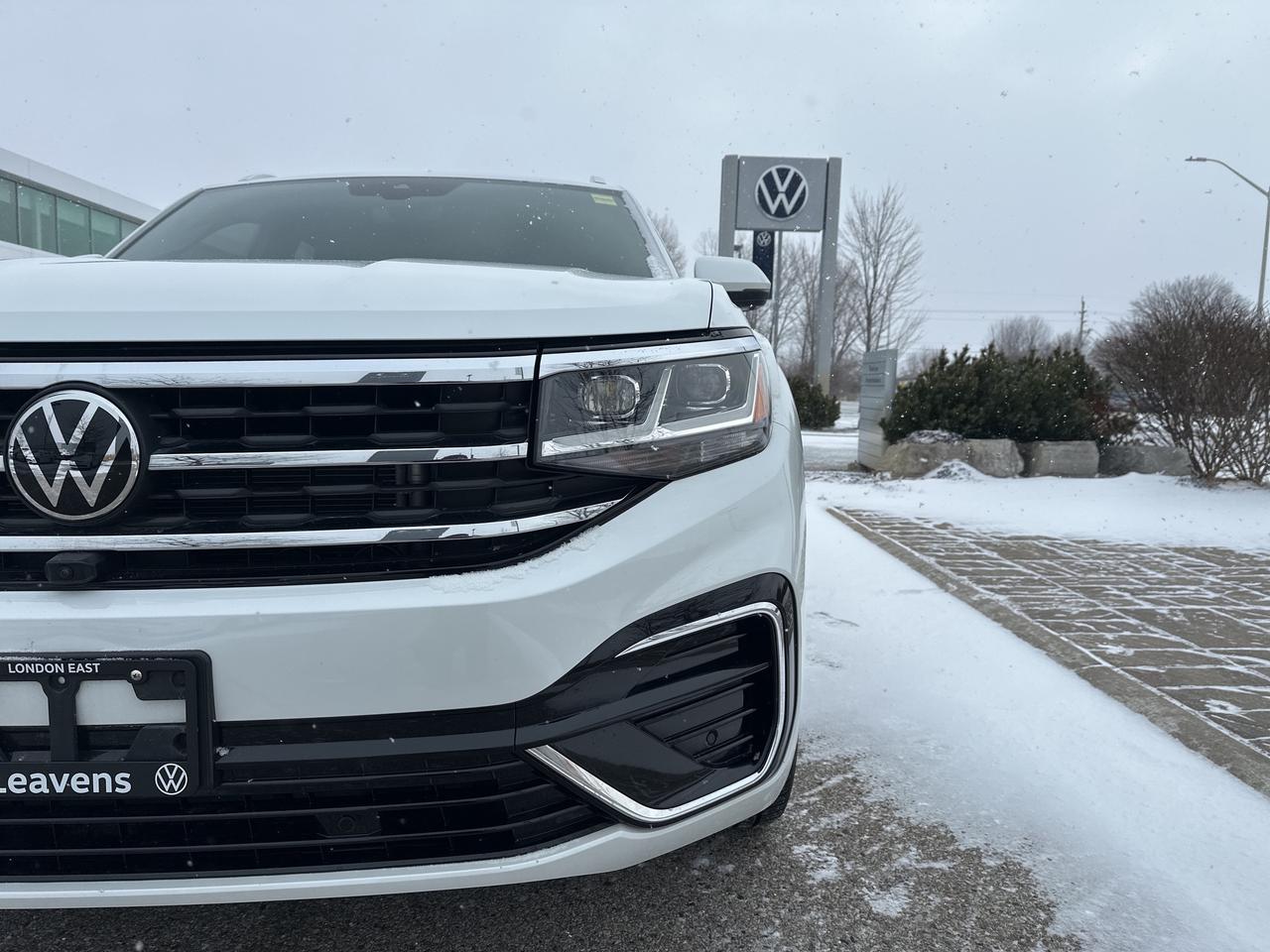 2023 Volkswagen Atlas Cross Sport Execline 3.6 FSI 4MOTION Photo