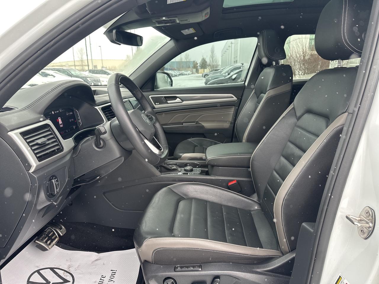 2023 Volkswagen Atlas Cross Sport Execline 3.6 FSI 4MOTION Photo