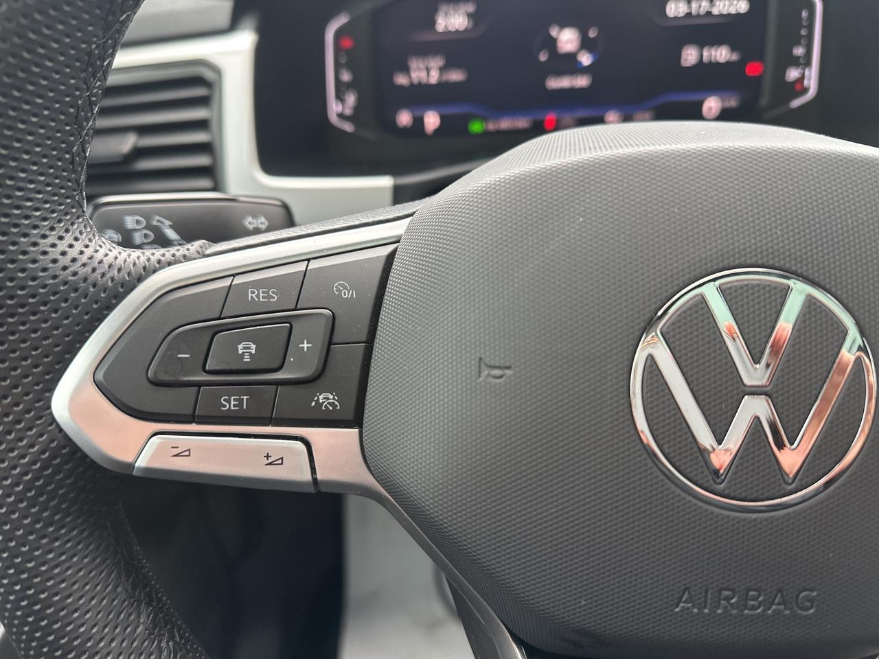 2023 Volkswagen Atlas Cross Sport Execline 3.6 FSI 4MOTION Photo