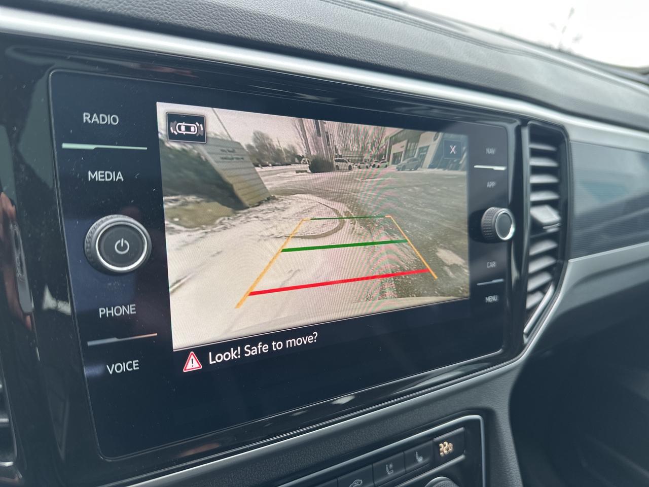 2023 Volkswagen Atlas Cross Sport Execline 3.6 FSI 4MOTION Photo