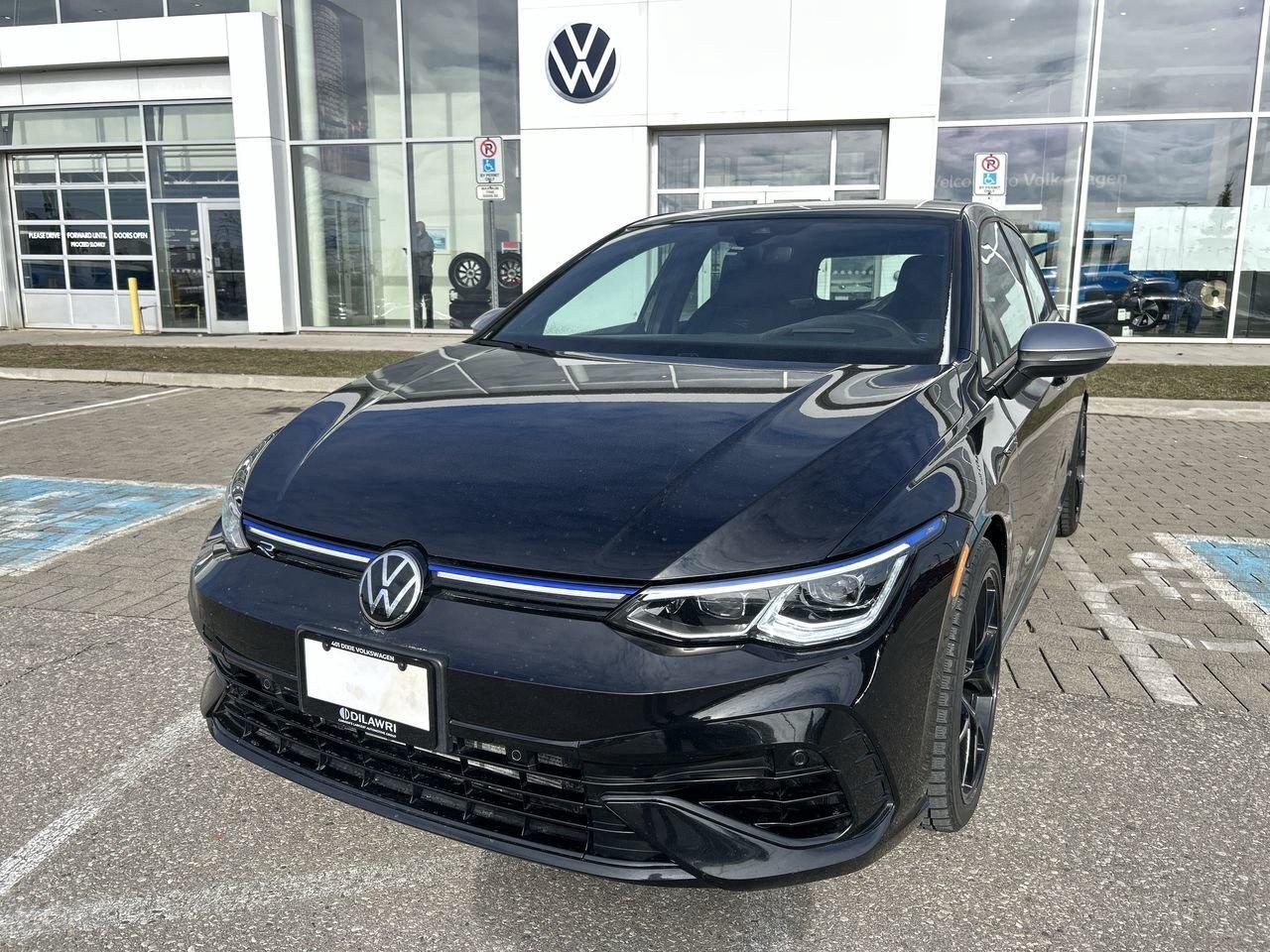 2024 Volkswagen Golf R 2.0 T 6Sp Leather  Alloy Wheels  Heads-Up Display Photo