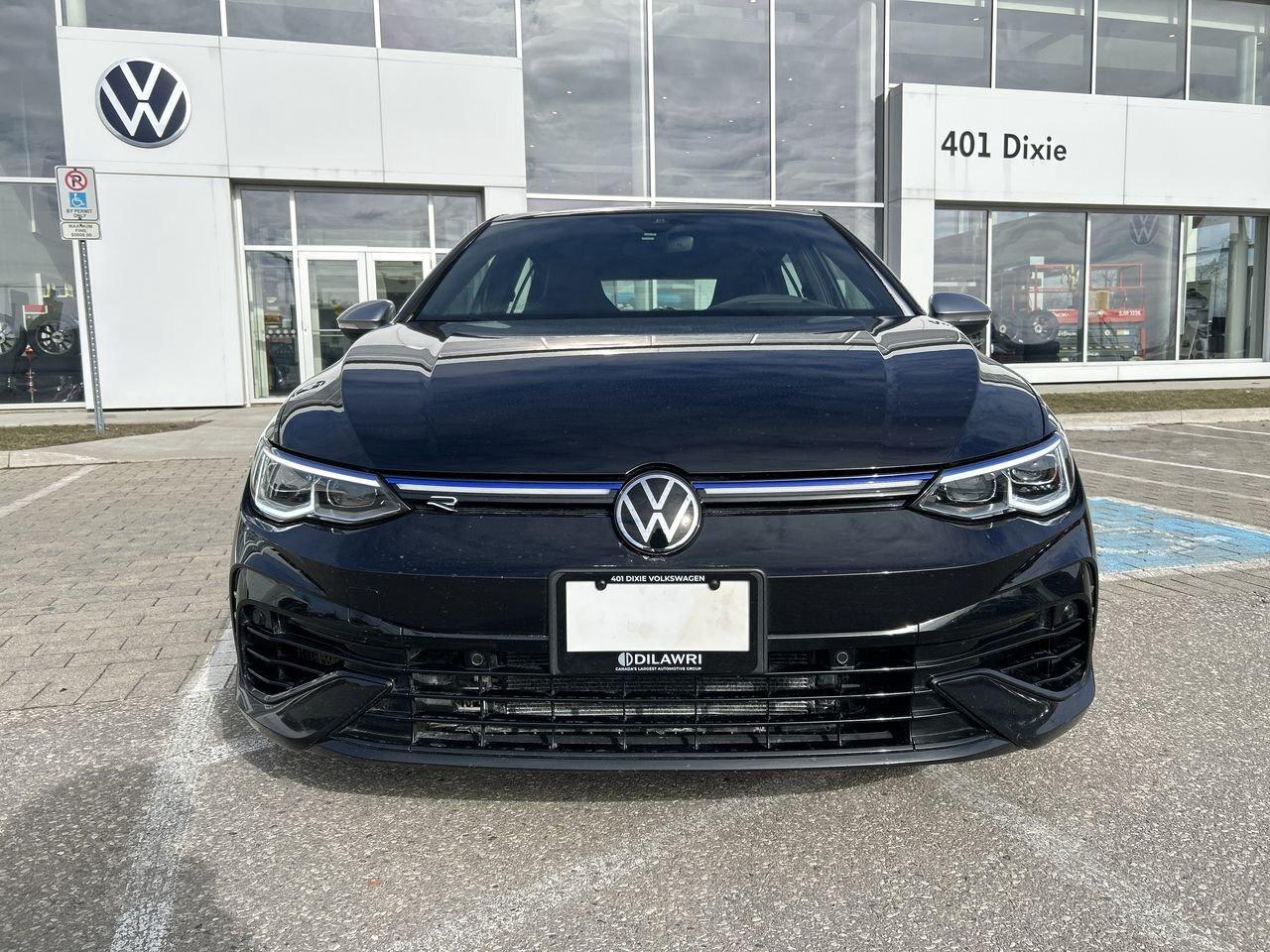 2024 Volkswagen Golf R 2.0 T 6Sp Leather  Alloy Wheels  Heads-Up Display Photo