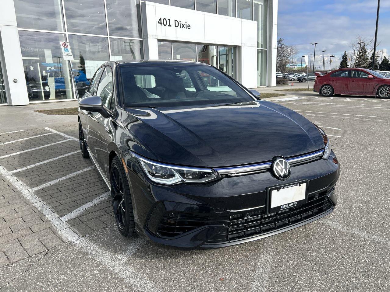 2024 Volkswagen Golf R 2.0 T 6Sp Leather  Alloy Wheels  Heads-Up Display Photo2