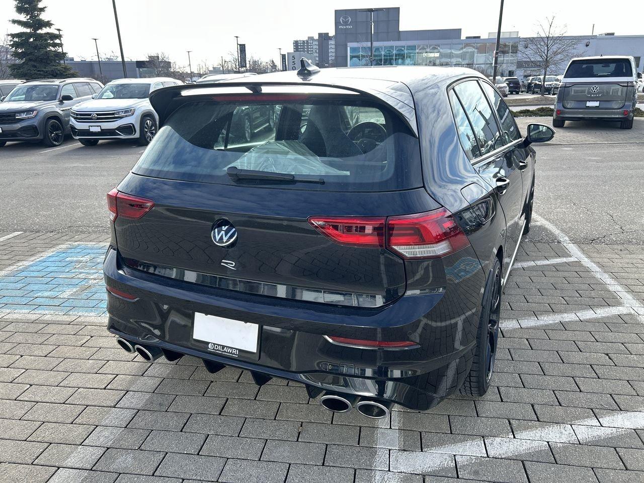 2024 Volkswagen Golf R 2.0 T 6Sp Leather  Alloy Wheels  Heads-Up Display Photo