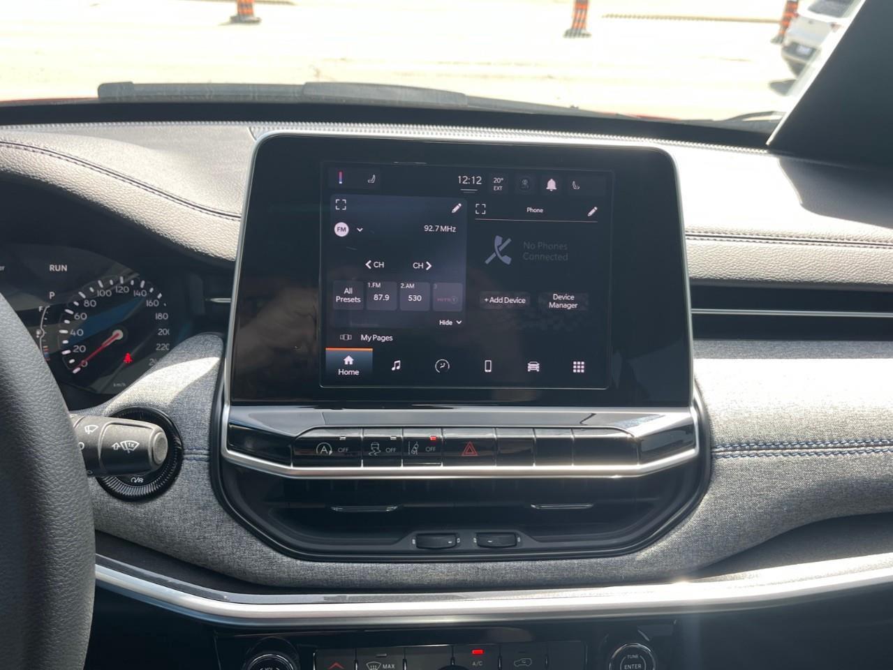2025 Jeep Compass SPORT NEARLY NEW LOCAL TRADE! Photo
