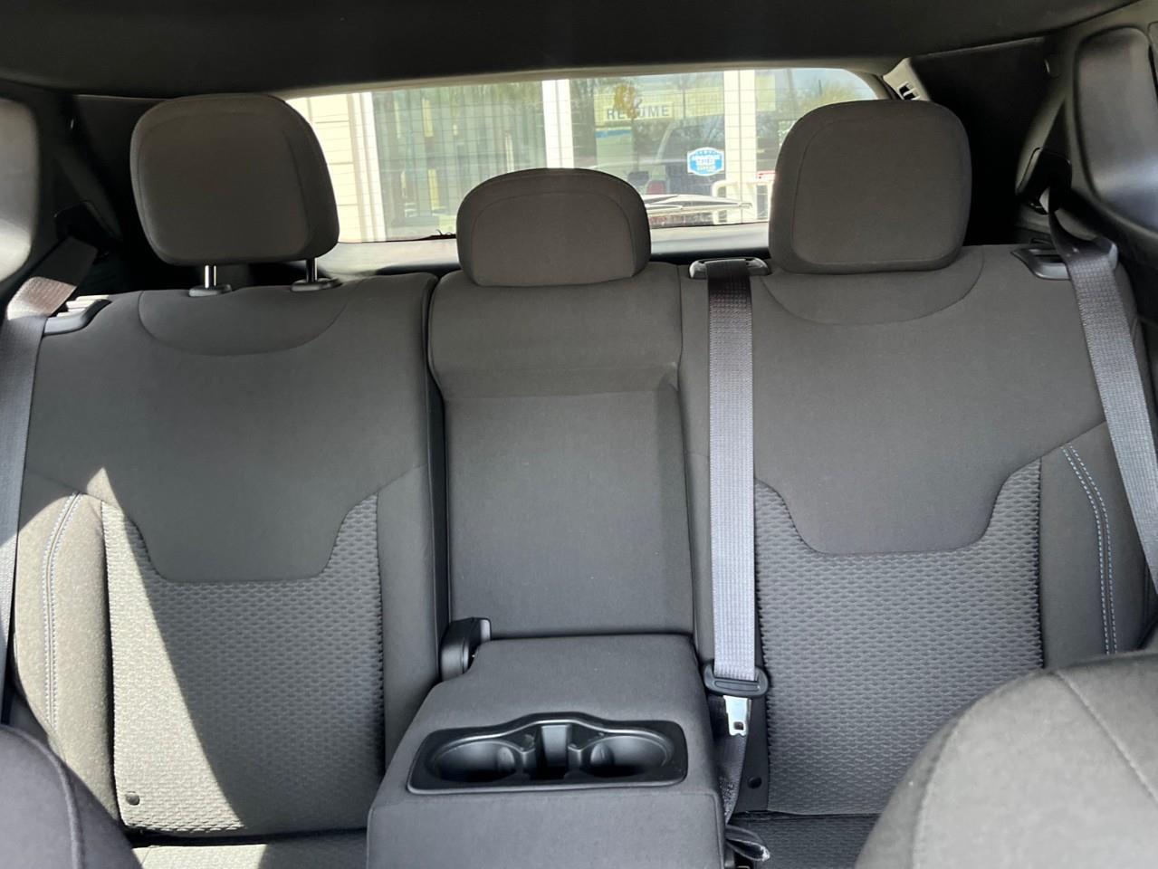 2025 Jeep Compass SPORT NEARLY NEW LOCAL TRADE! Photo