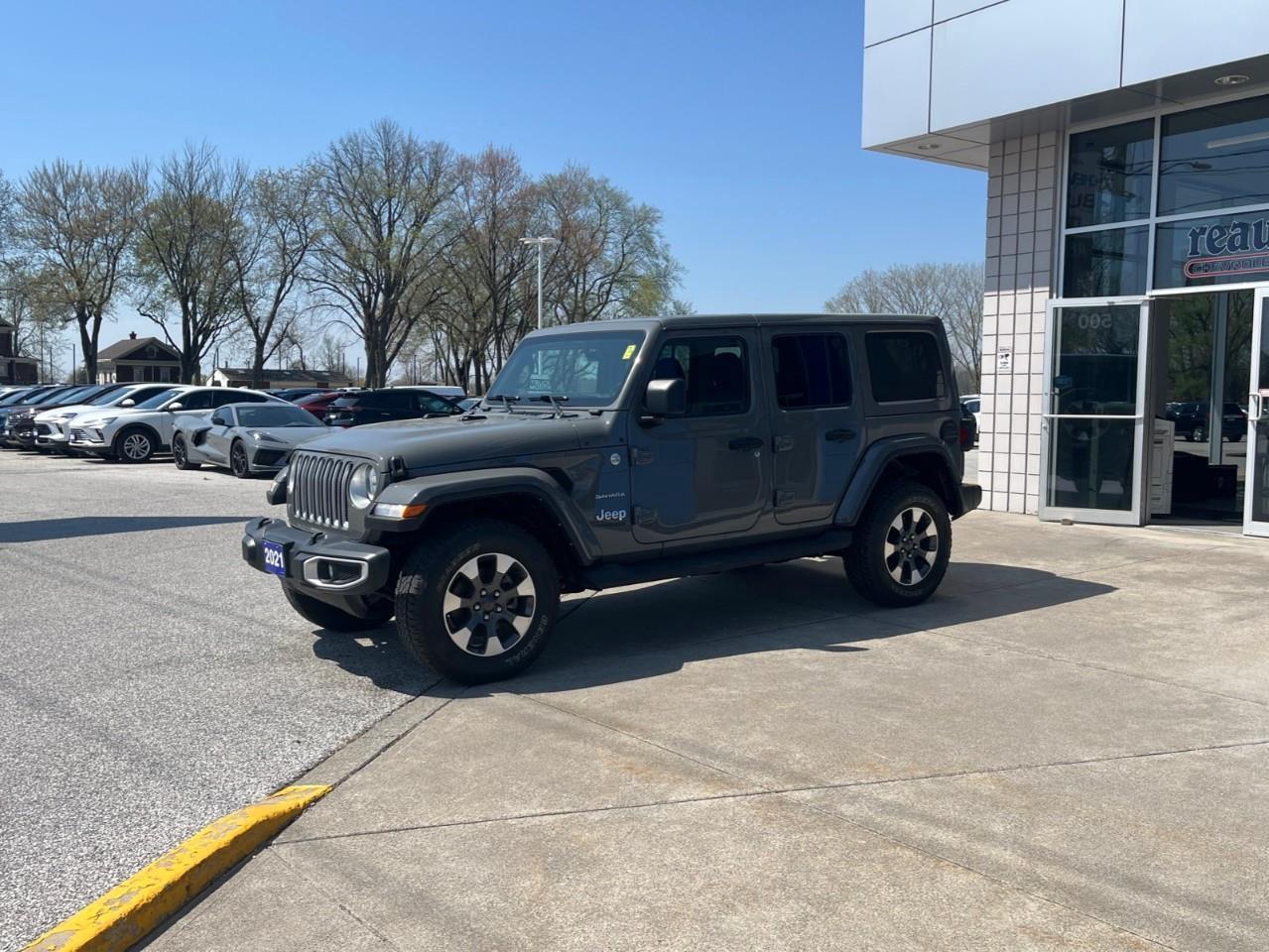 2021 Jeep WRANGLER UNLIMITED UNLIMITED SAHARA JEEP SEASON! Photo0