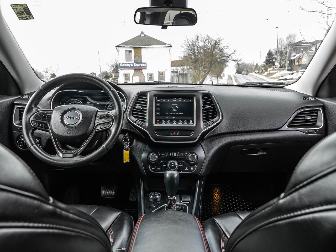 2019 Jeep Cherokee Trailhawk 4x4  LEATHER  CAMERA  LOW KMS Photo