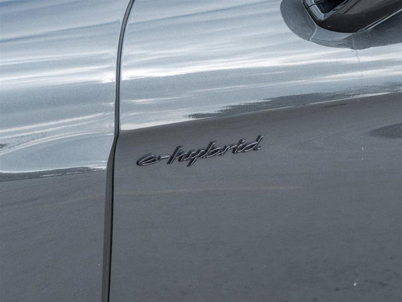 2026 Porsche Panamera 4 E-Hybrid AWD 2 Sets of Tires & Rims Premium Pkg Photo