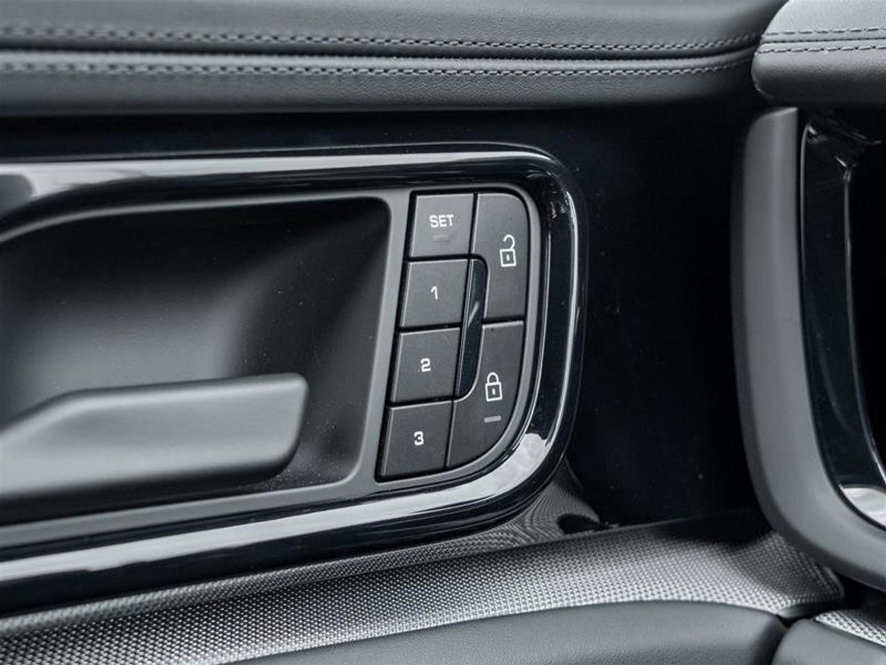 2026 Porsche Panamera 4 E-Hybrid AWD 2 Sets of Tires & Rims Premium Pkg Photo