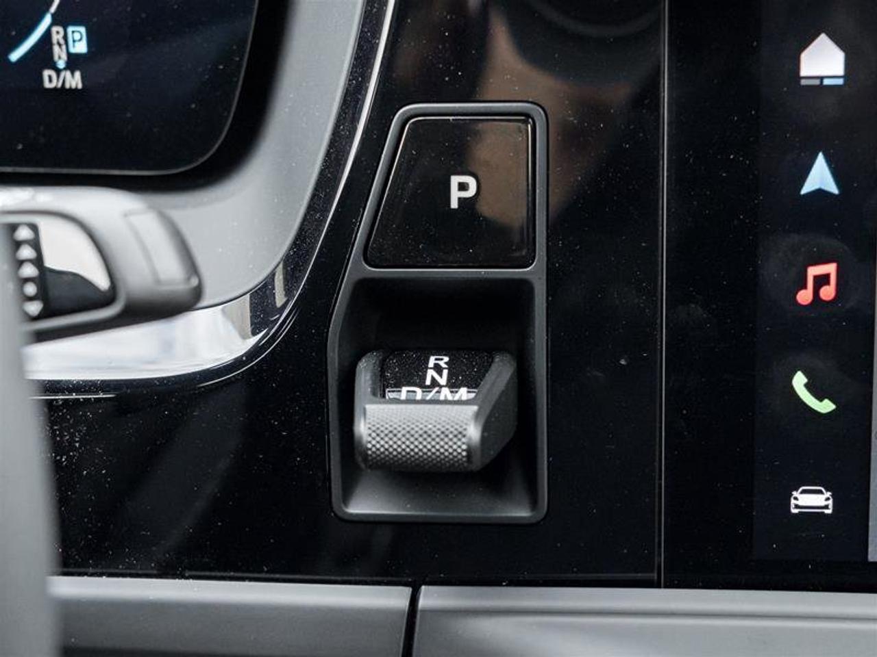 2026 Porsche Panamera 4 E-Hybrid AWD 2 Sets of Tires & Rims Premium Pkg Photo