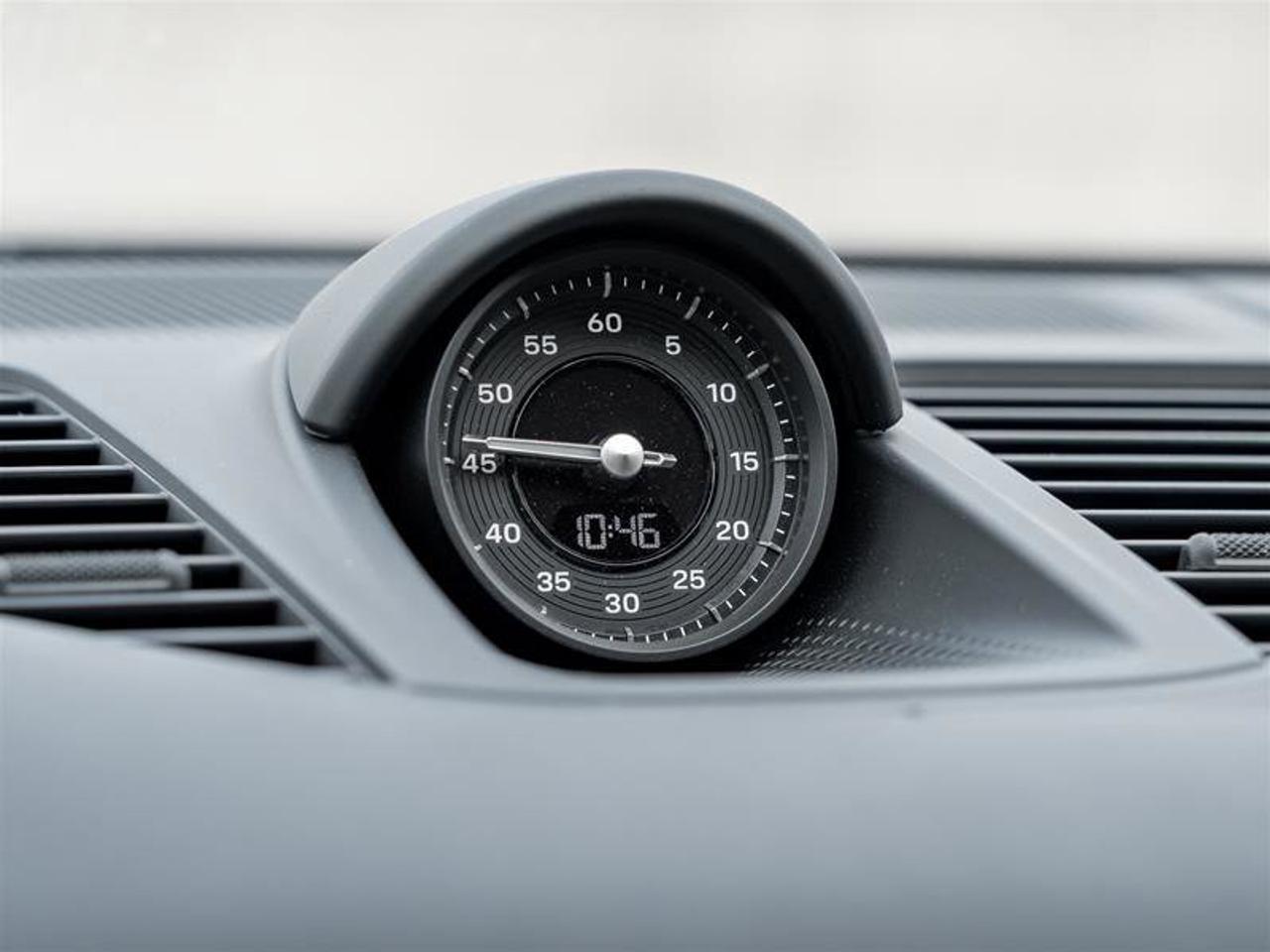 2026 Porsche Panamera 4 E-Hybrid AWD 2 Sets of Tires & Rims Premium Pkg Photo