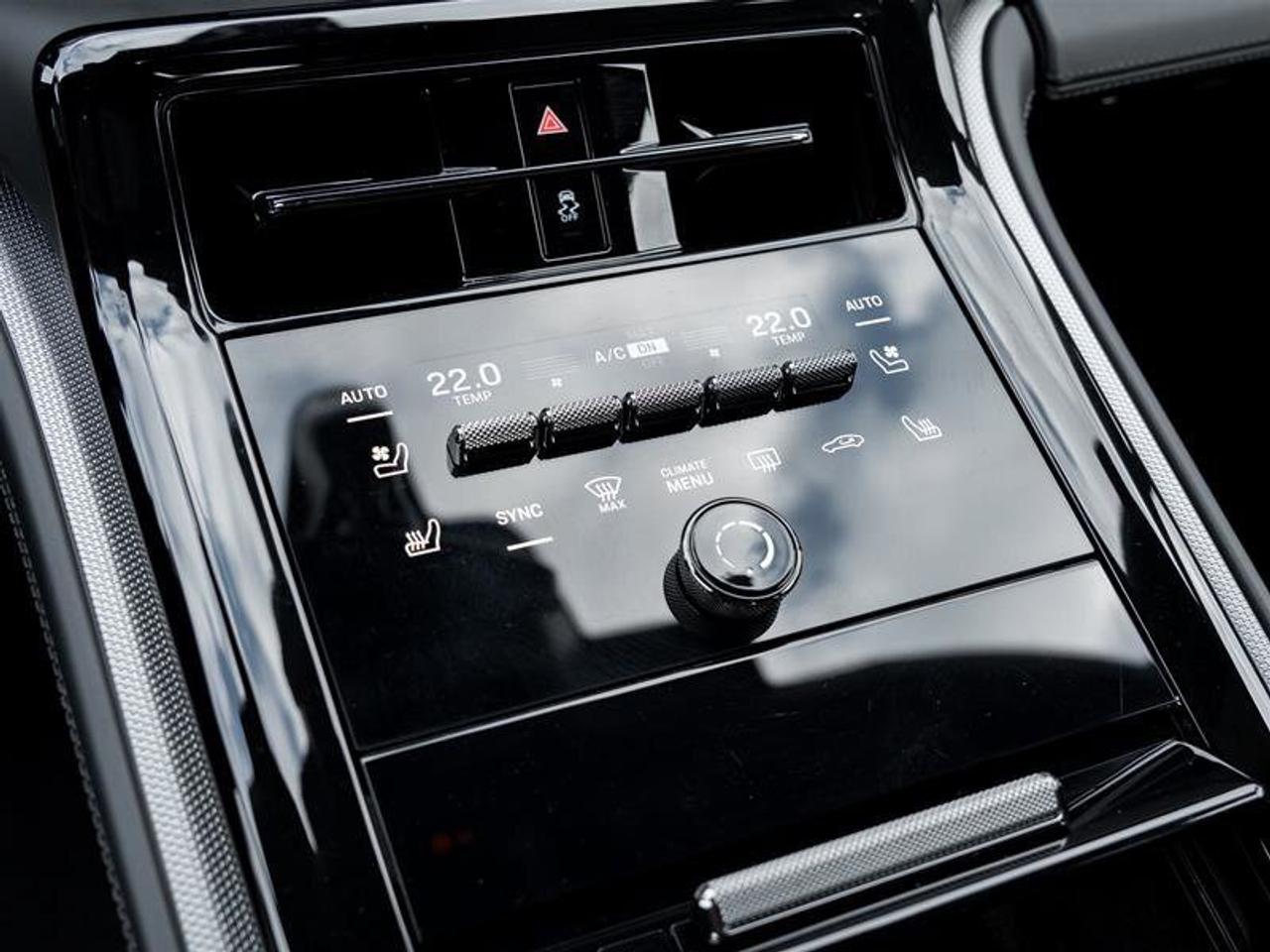 2026 Porsche Panamera 4 E-Hybrid AWD 2 Sets of Tires & Rims Premium Pkg Photo