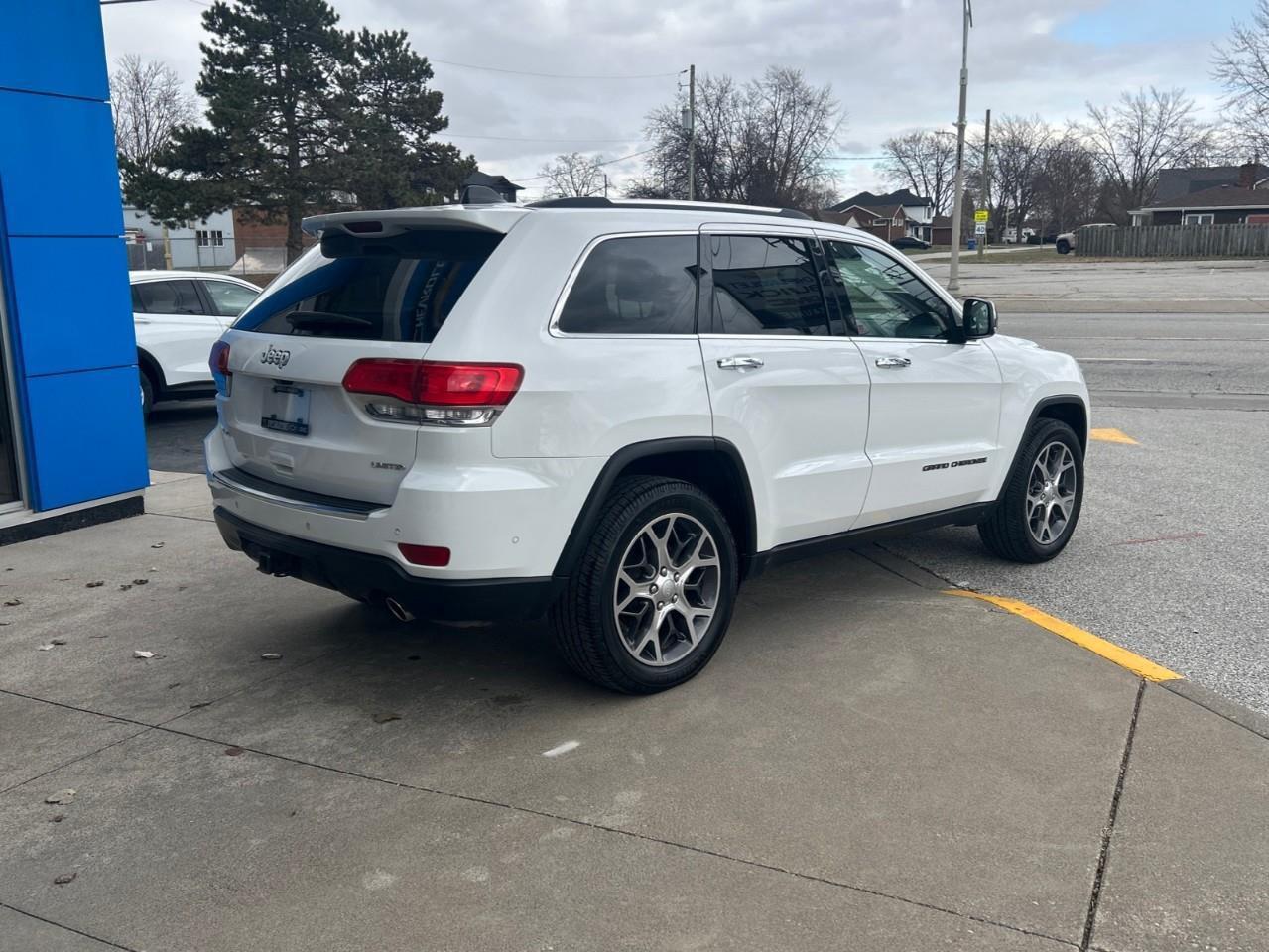 2019 Jeep Grand Cherokee LIMITED LOCAL TRADE Photo