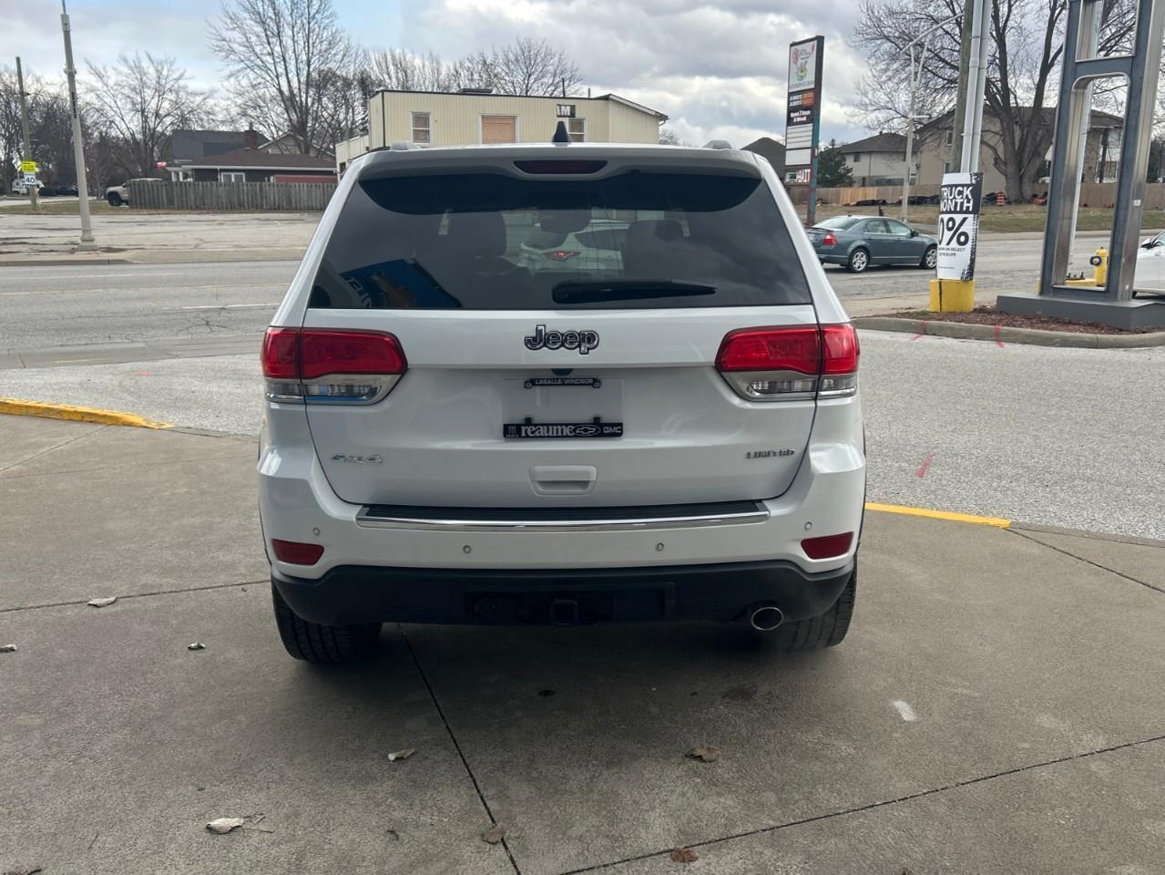 2019 Jeep Grand Cherokee LIMITED LOCAL TRADE Photo