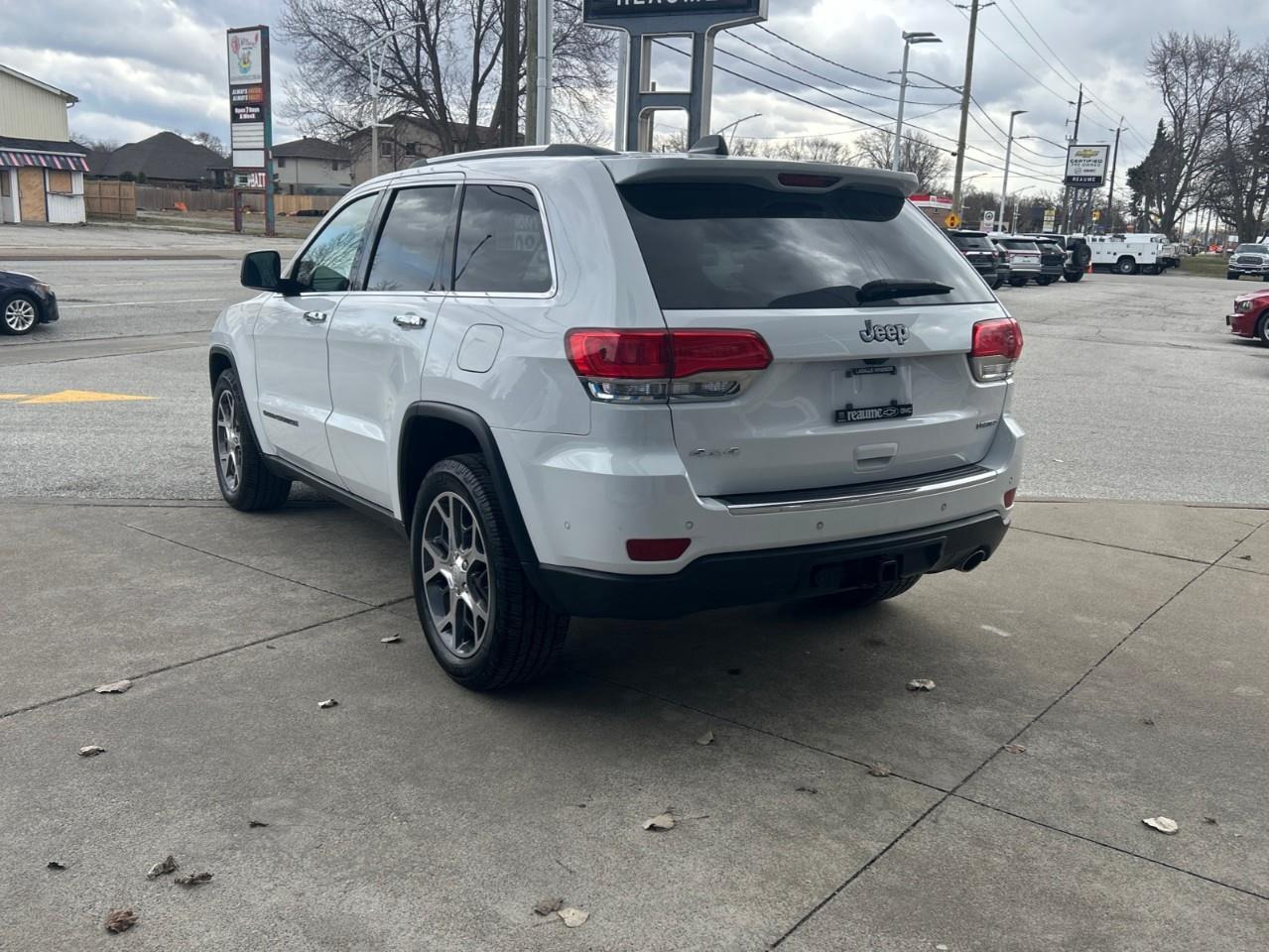 2019 Jeep Grand Cherokee LIMITED LOCAL TRADE Photo