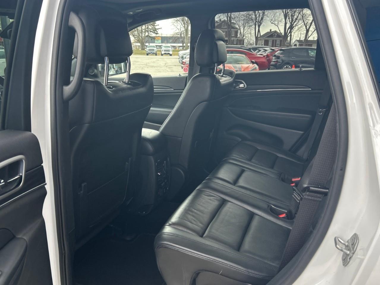 2019 Jeep Grand Cherokee LIMITED LOCAL TRADE Photo