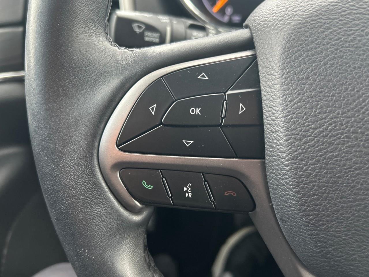 2019 Jeep Grand Cherokee LIMITED LOCAL TRADE Photo