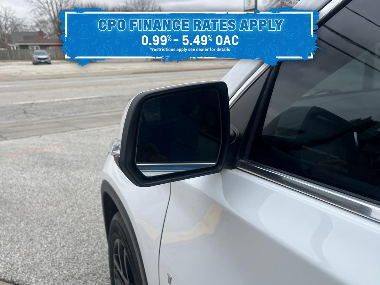 2023 Chevrolet Traverse True North Photo