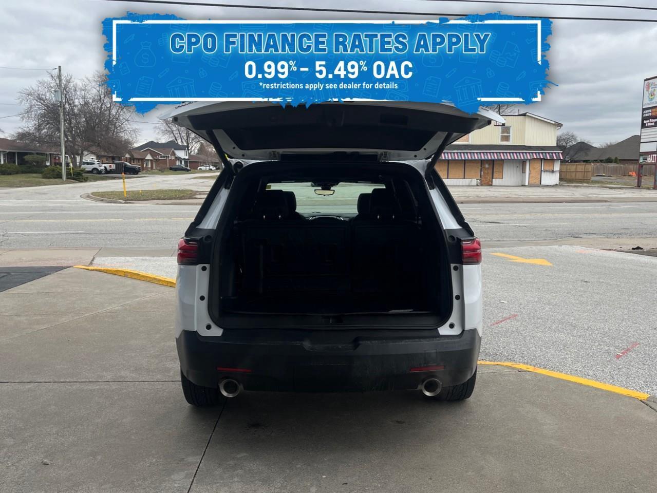 2023 Chevrolet Traverse True North Photo