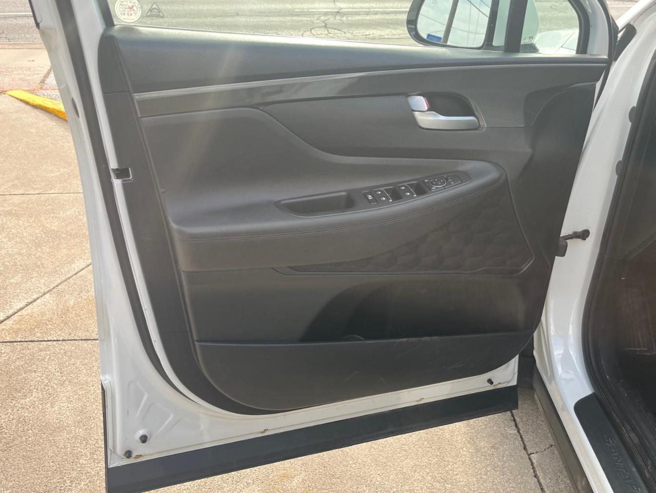 2021 Hyundai Santa Fe PREFERRED LOCAL TRADE Photo