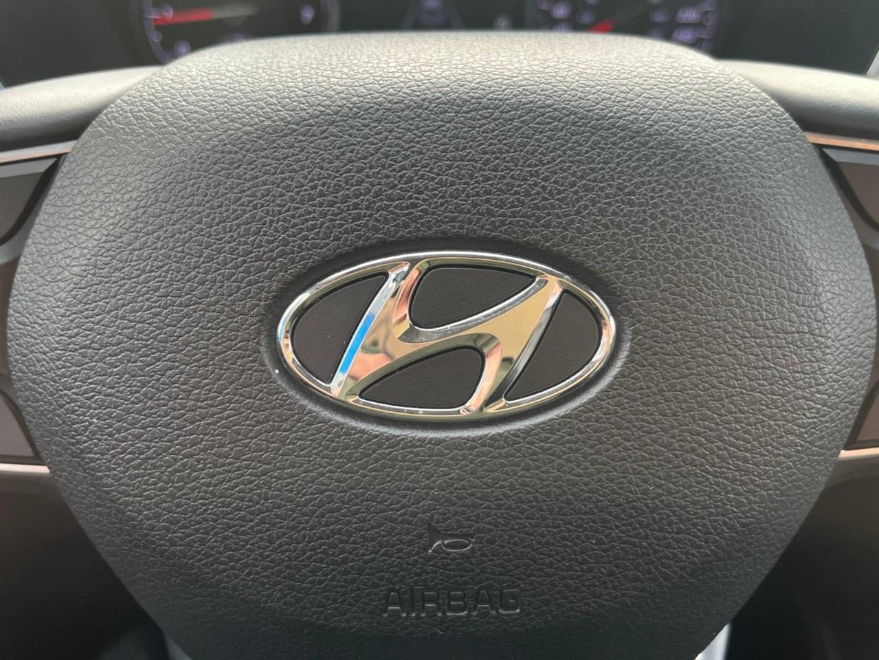 2021 Hyundai Santa Fe PREFERRED LOCAL TRADE Photo