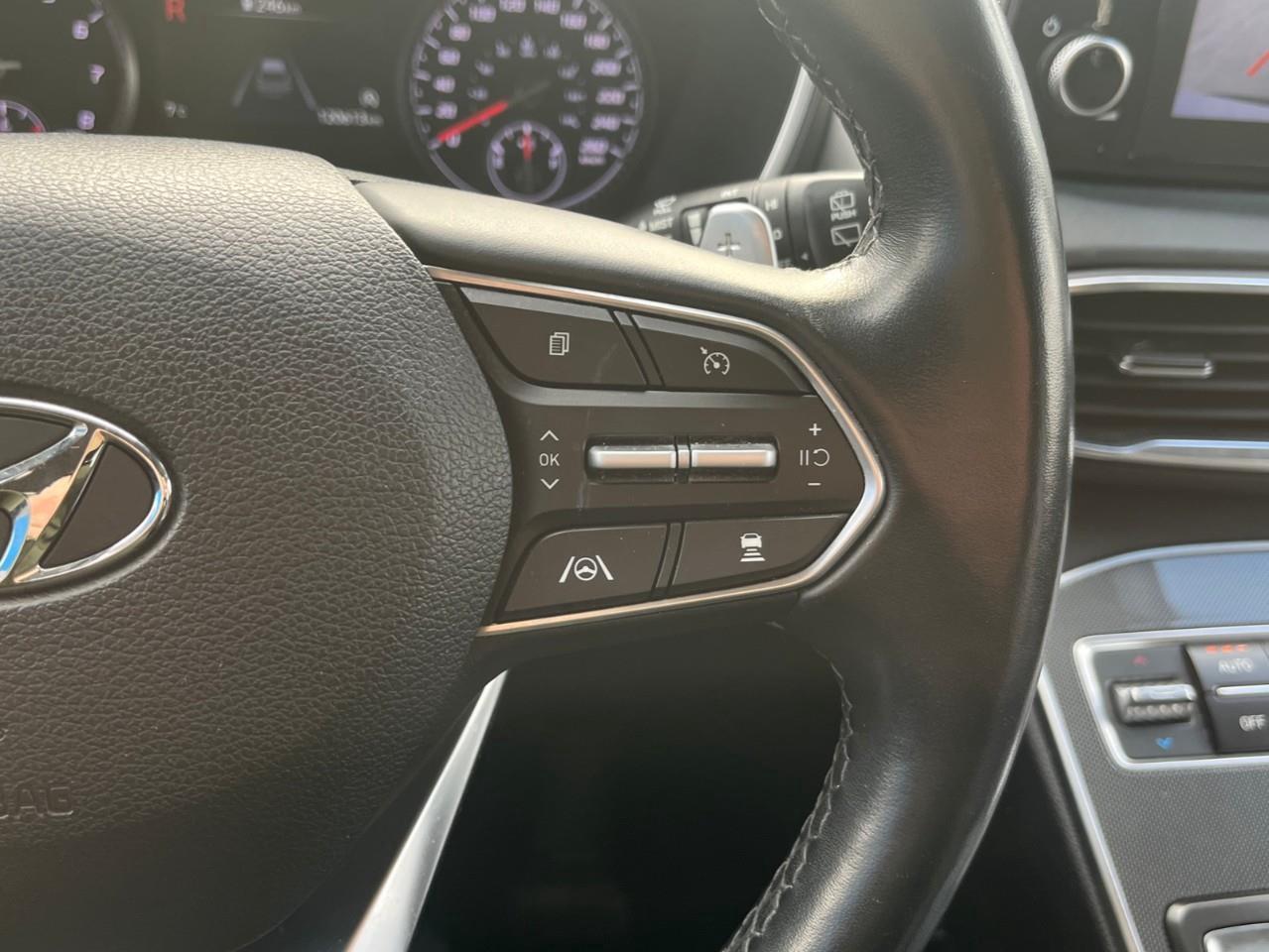 2021 Hyundai Santa Fe PREFERRED LOCAL TRADE Photo